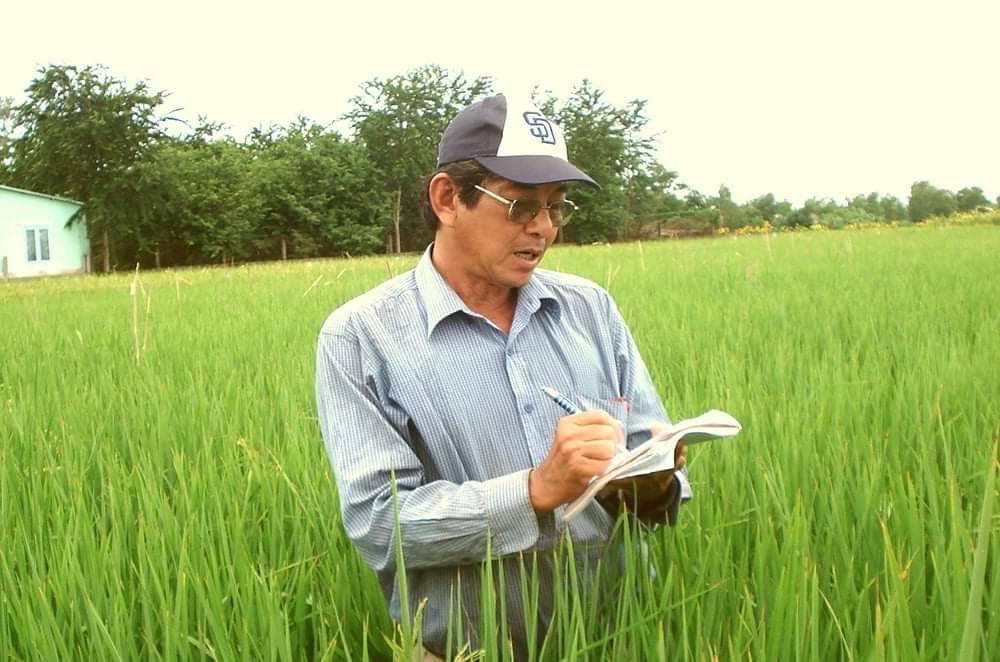 NHÀ KHOA HỌC NÔNG DÂN HỒ QUANG CUA: 40 NĂM 