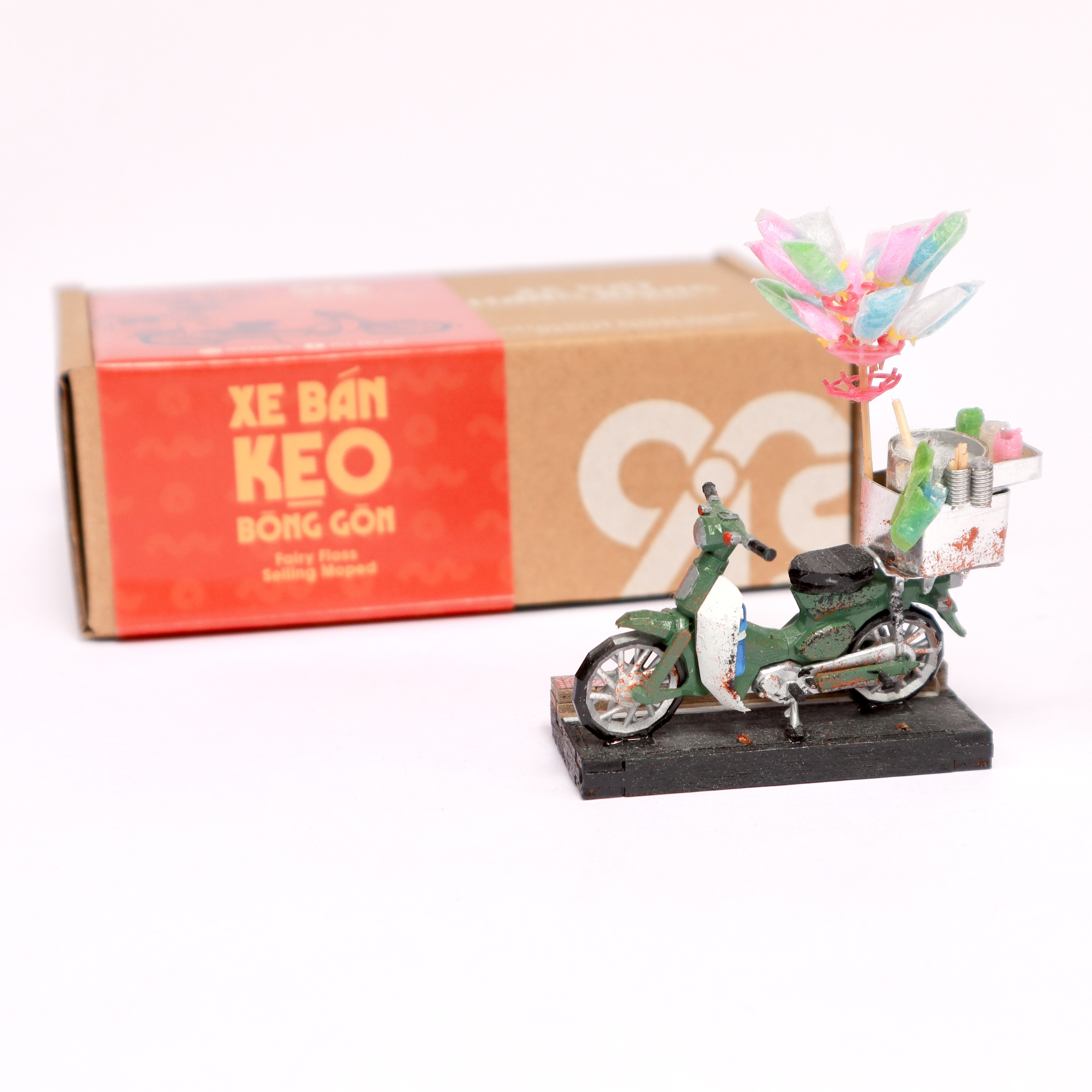 Xe bán kẹo bông gòn