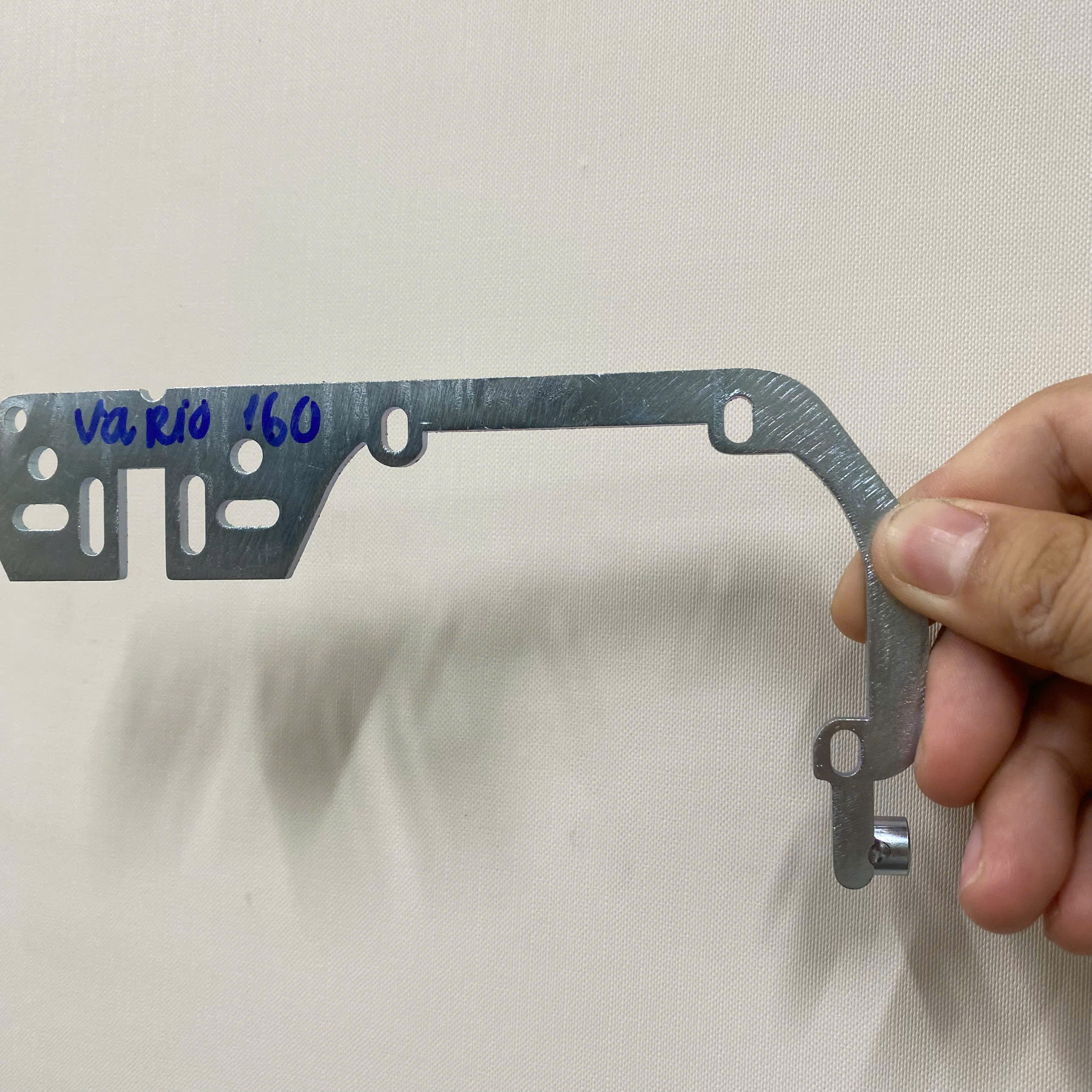 Pát Gắn Pha Bi Cầu 3.0 Mắt Lé Vario 160 1 Cái