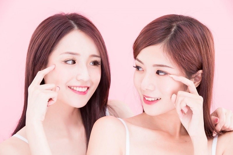 Lần đầu đeo Lens? Bí kíp chọn chuẩn, đeo êm, mắt khỏe như đi Spa!