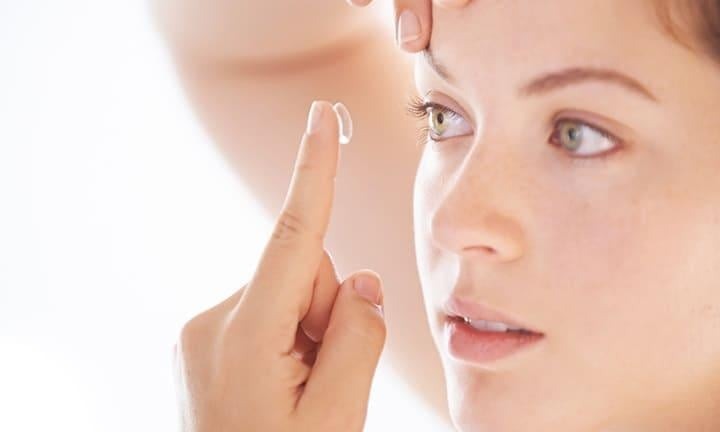 Đeo Lens có hại mắt không? Chuyên gia "Bật mí" A-Z cách "yêu thương" đôi mắt long lanh!