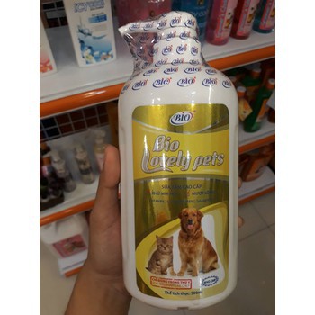 SỮA TẮM KHỬ MÙI HÔI DƯỠNG LÔNG CHÓ MÈO BIO LOVELY PET 500ML - CHAI 500ML