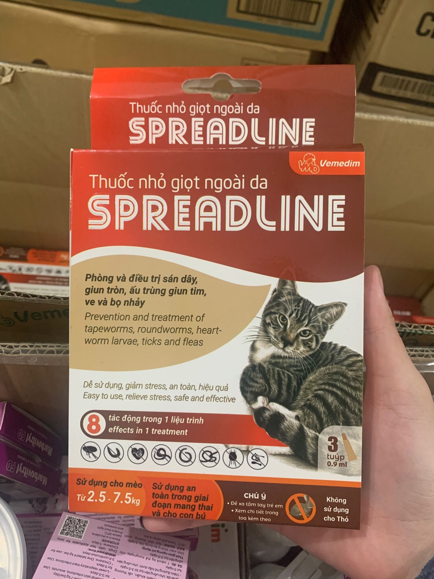 Vemedim SPREADLINE - Thuốc nhỏ giọt ngoài da phòng và điều trị sán dây, giun tròn, ấu trùng giun tim, ve và bọ nhảy cho mèo