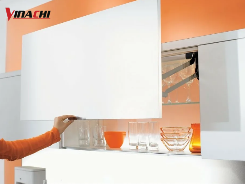 Cách chỉnh tay nâng Blum bị kẹt đơn giản, dễ làm
