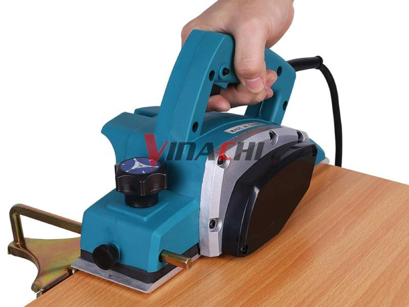 Máy bào gỗ cầm tay