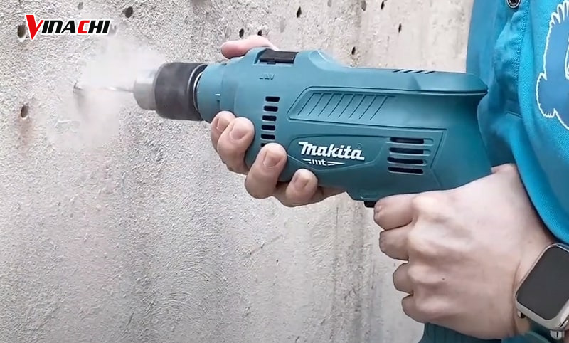 Lựa chọn dựa theo công suất máy khoan