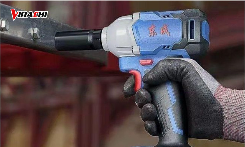 Máy khoan pin nội địa Trung