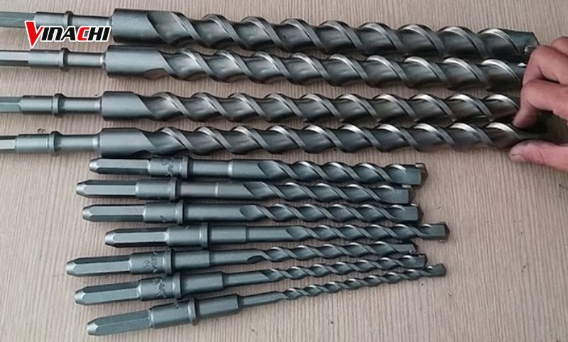 Lựa chọn mũi khoan được làm từ chất liệu bền bỉ, cứng, ít ăn mòn