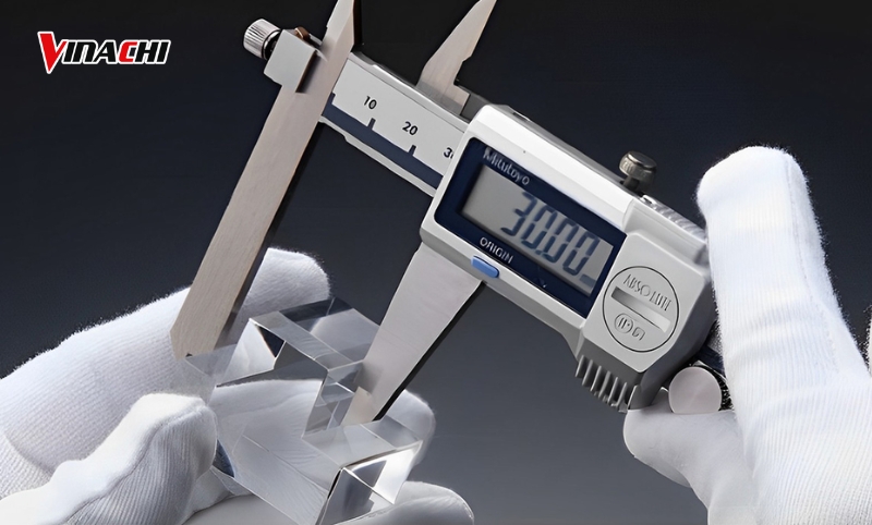 Sử dụng thước kẹp để đo bậc