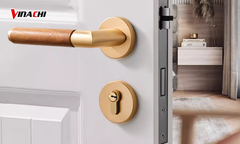 Một số điểm cần lưu ý khi sử dụng khoá tay gạt