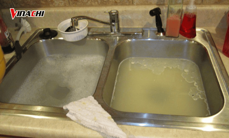 Nguyên nhân khiến chậu rửa bát bị tắc
