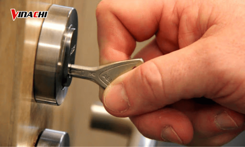 Chìa khoá không cắm được vào ổ