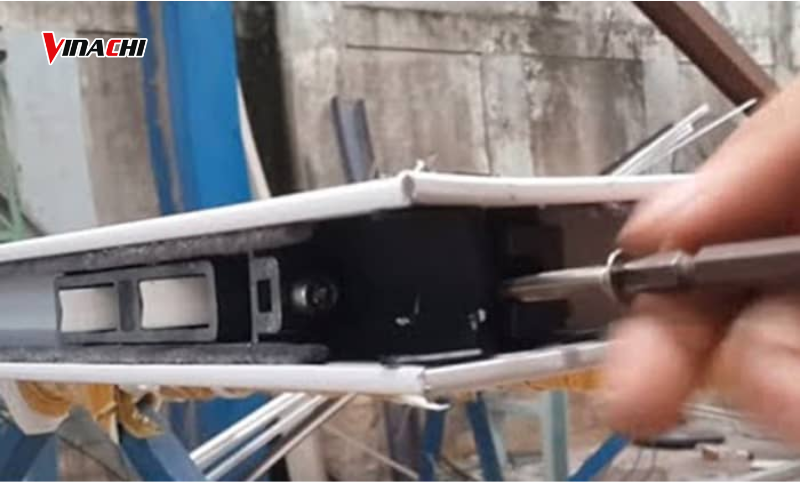 Kiểm tra lại bánh xe