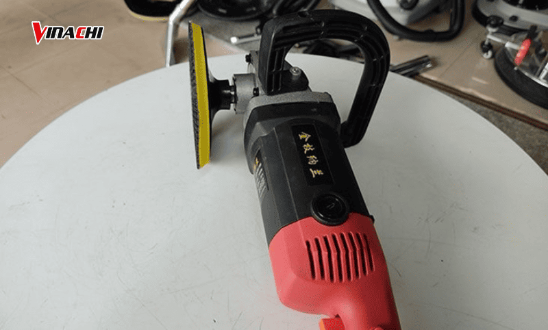 Có thể chà nhám gỗ bằng máy mài góc