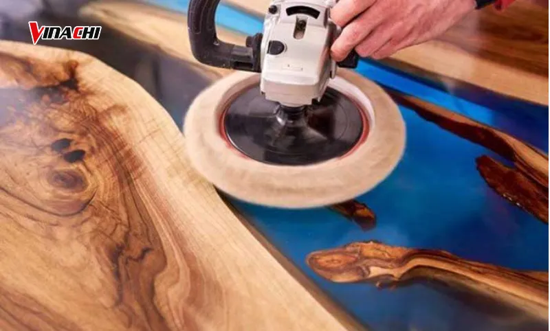 Một số lưu ý khi tiến hành làm mặt bàn bằng keo Epoxy