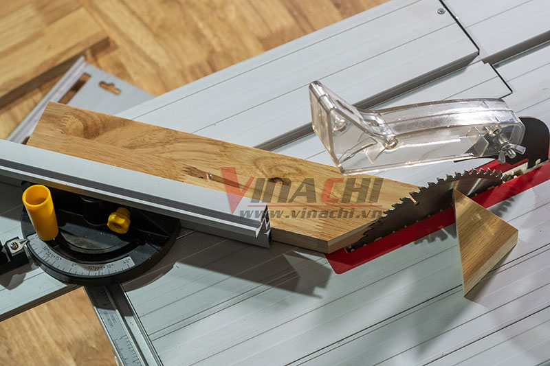 Máy Cưa Bàn Trượt Mini CB165 5