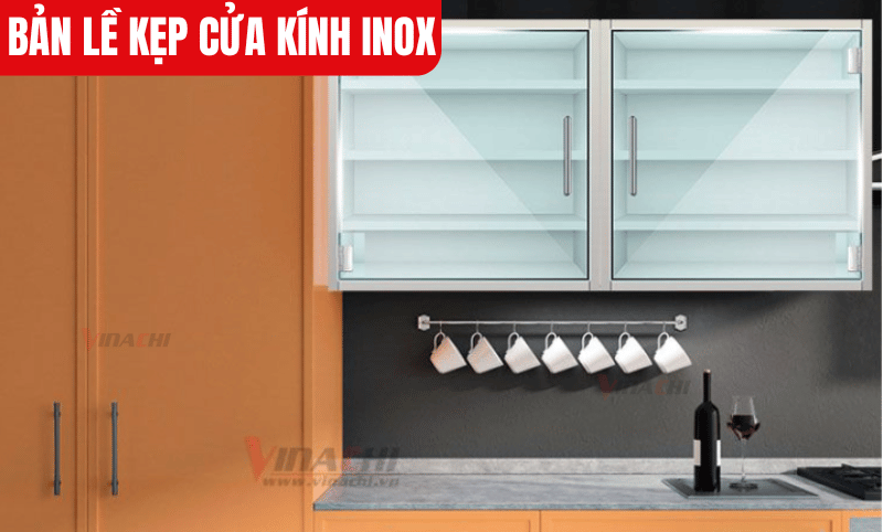 Nếu bản lề phát ra tiếng kêu khi sử dụng, hãy kiểm tra và bôi trơn bằng dầu chuyên dụng