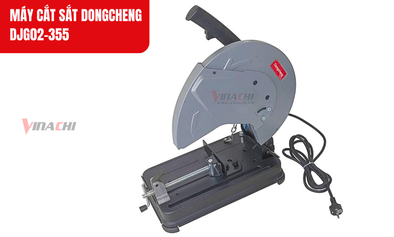 Máy có công suất 2.000W mạnh mẽ, cắt sắt nhanh gọn