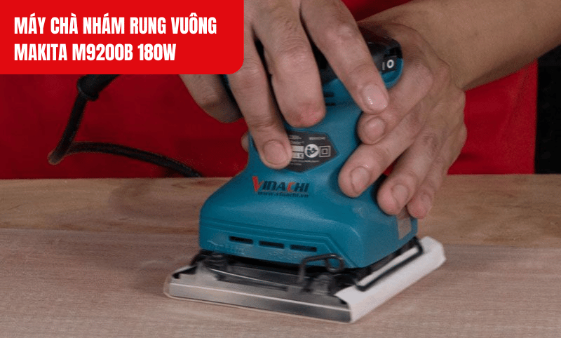 Máy chà nhám Makita M9200B giúp bề mặt gỗ trở nên mịn màng