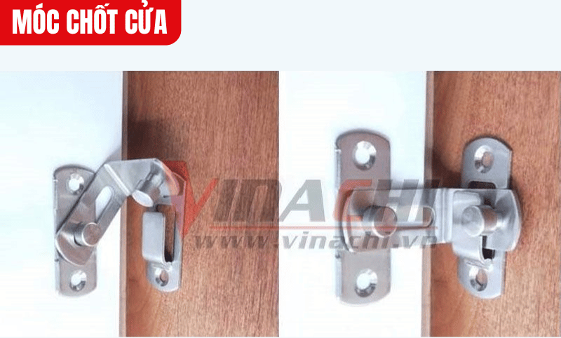 Móc chốt giữ cửa chắc chắn, cho phép kiểm soát việc ra vào một cách an toàn