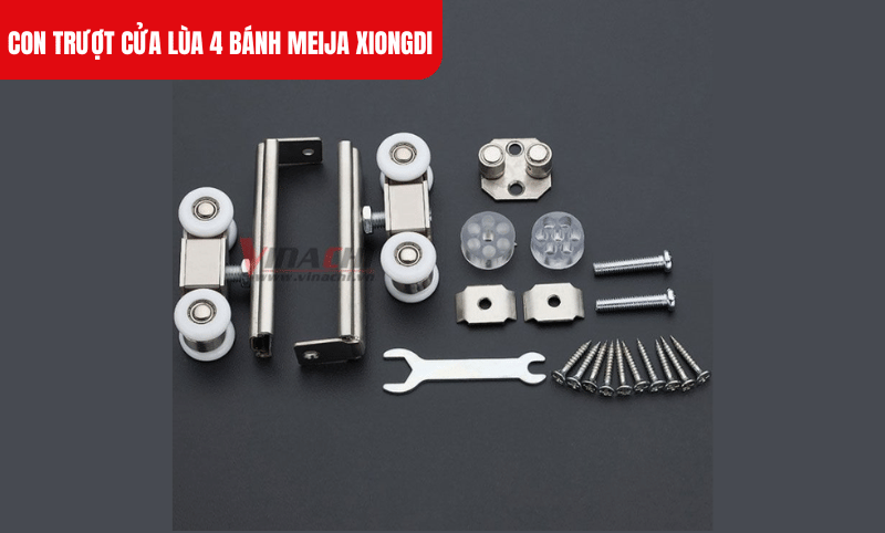 Bộ sản phẩm bao gồm 2 bánh xe và một số phụ kiện đi kèm ốc cố định cánh cửa