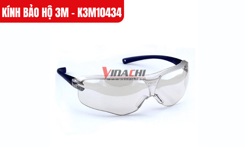 Kính có thiết kế ôm khít, nhưng nên điều chỉnh phần gọng để vừa với khuôn mặt và sống mũi