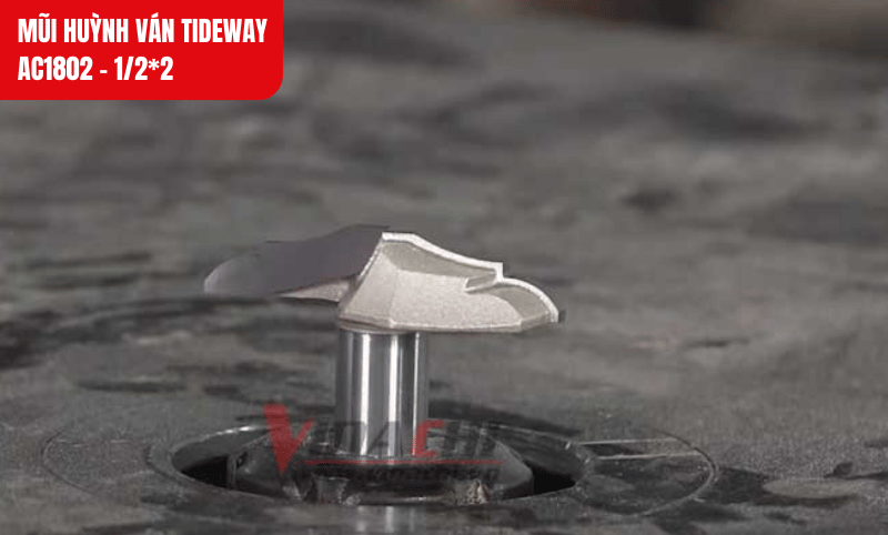 Chiều rộng mũi 50.2mm và độ dày 12mm - kích thước lý tưởng cho các chi tiết gỗ đòi hỏi độ tinh xảo