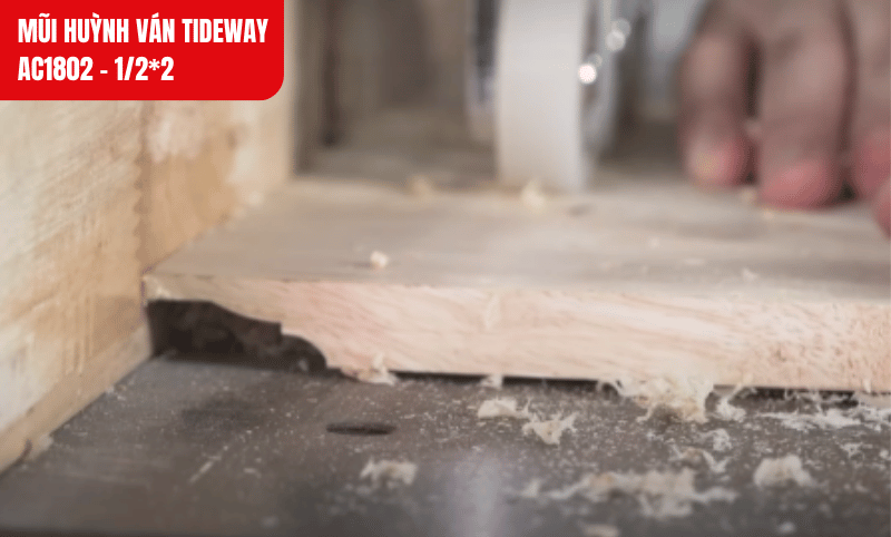 Lưỡi cắt được gia công tinh xảo, giúp giảm tình trạng sứt cạnh và cháy gỗ khi tác