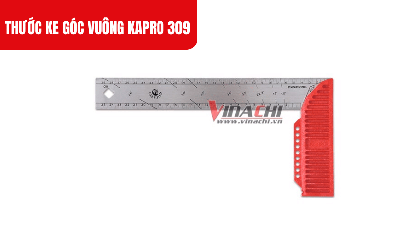 Thước bị lệch góc vuông kiểm tra với một dụng cụ đo góc chuẩn để xác định mức độ lệch