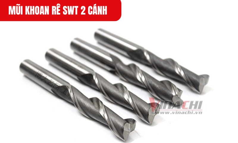 Kiểm tra máy phay, vật liệu cần gia công và độ chắc chắn của mũi khoan trước khi vận hành