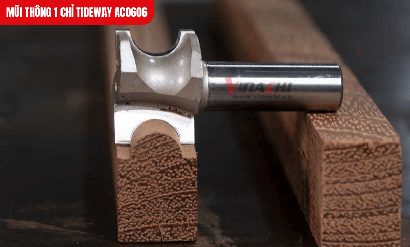 Thân mũi thép cứng chắc chắn, chống biến dạng, đảm bảo độ ổn định khi gia công gỗ cứng liên tục