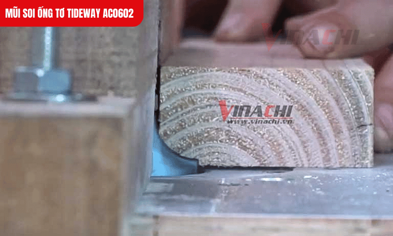 Lưỡi cắt hợp kim Đài Loan giúp giữ độ bén lâu dài, giảm mài mòn, nâng cao độ chính xác và hiệu quả khi làm việc trên gỗ