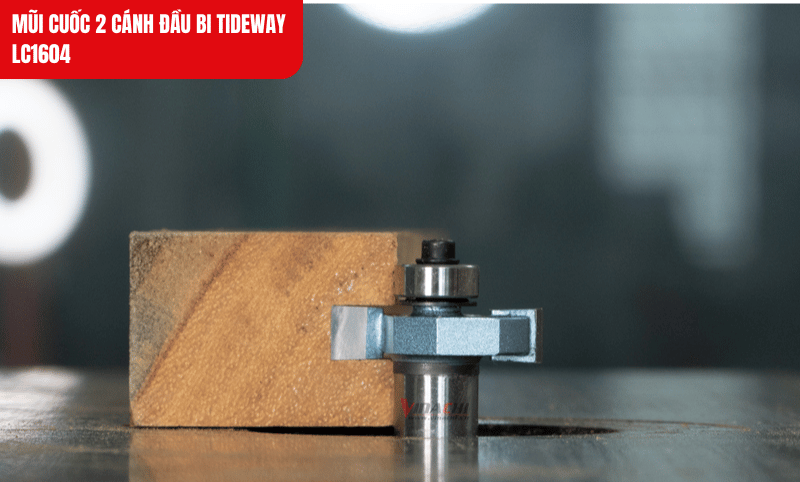 Lưỡi cắt làm từ hợp kim Đài Loan cứng, chịu mài mòn tốt khi gia công gỗ tự nhiên và công nghiệp