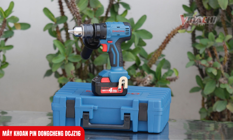 Máy khoan pin Dongcheng DCJZ16 với thiết kế nhỏ gọn, dễ dàng cầm nắm và di chuyển