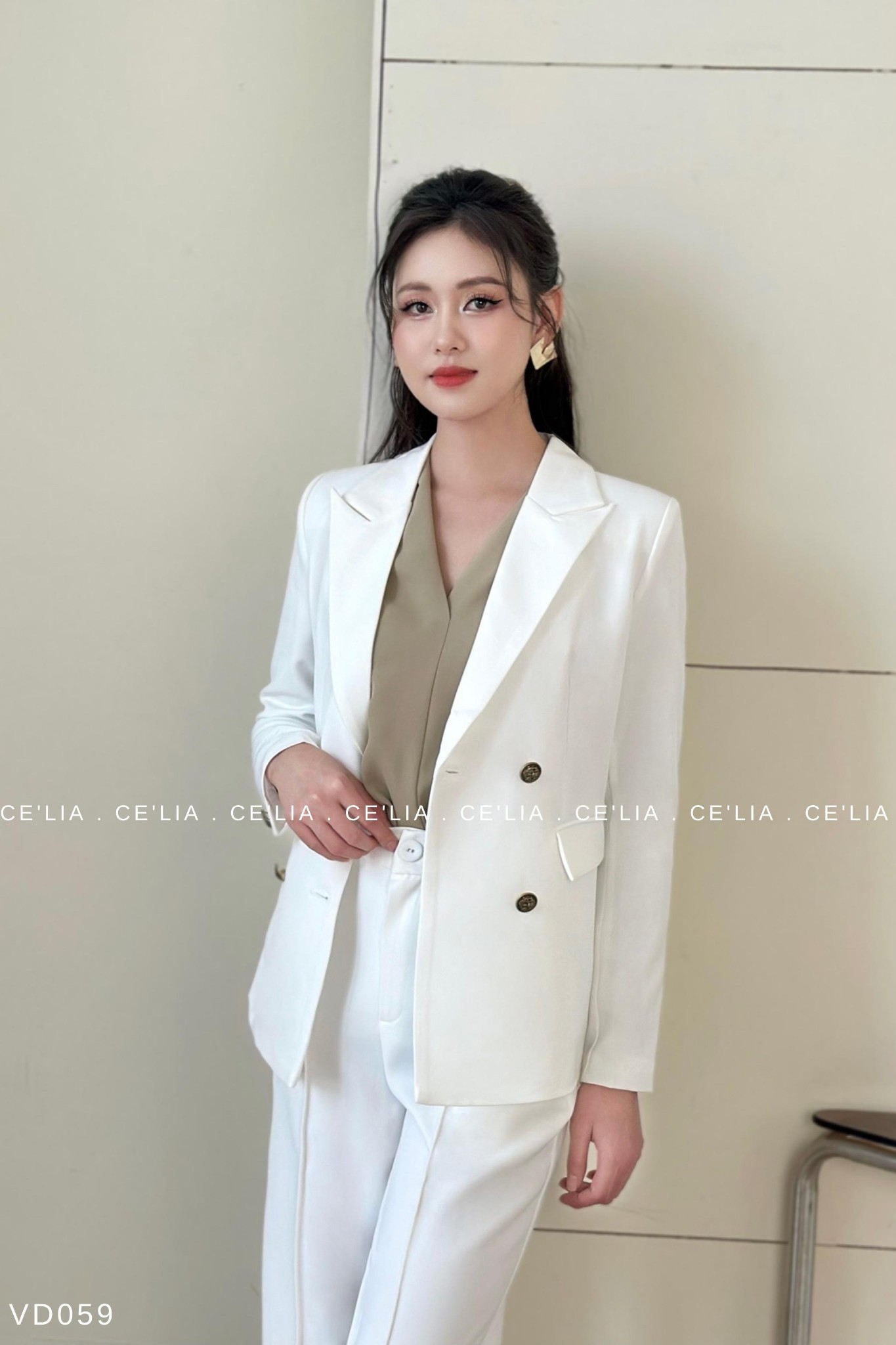 Blazer 4 cúc đồng