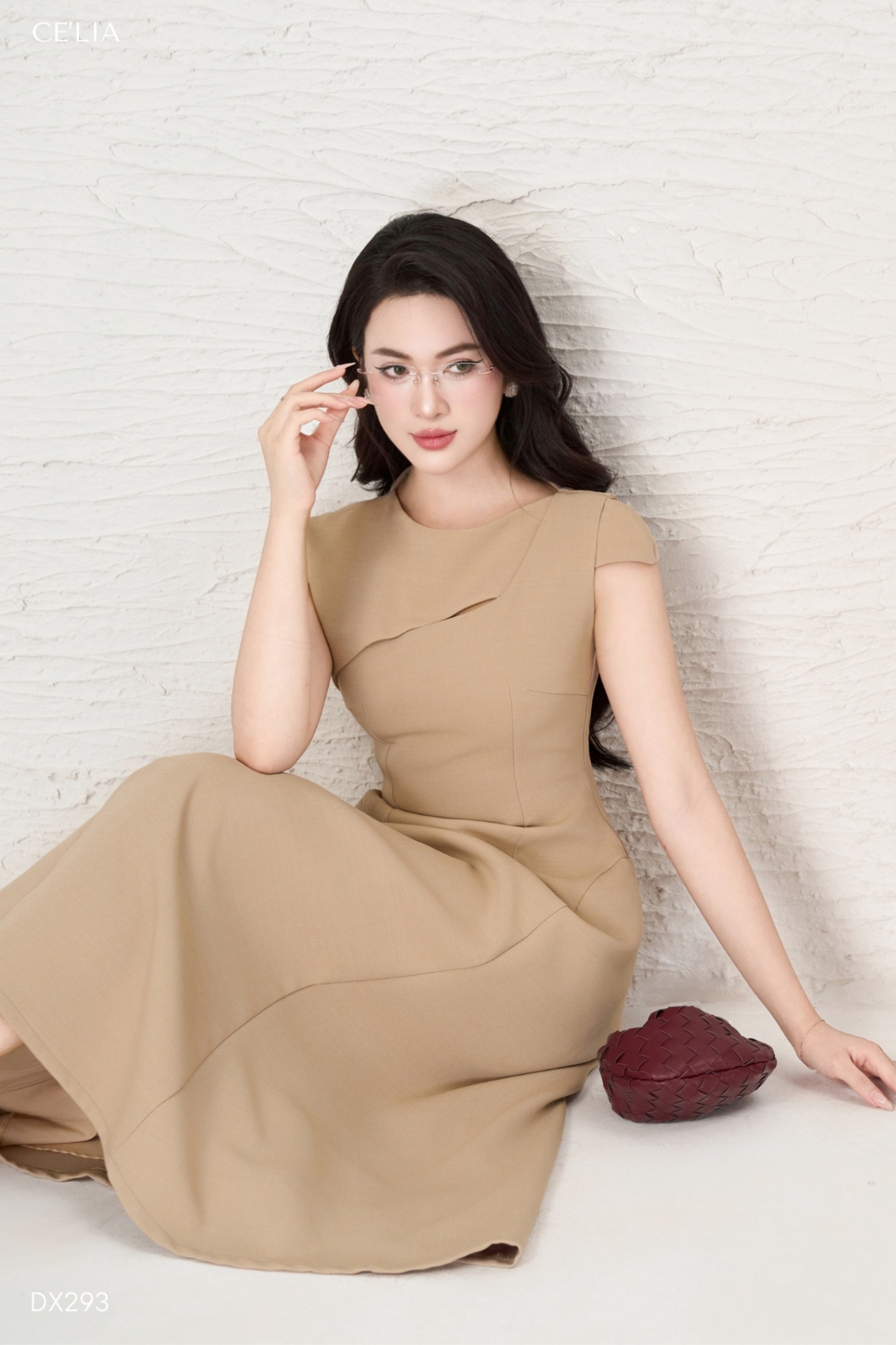Đầm xòe TK lệch vai