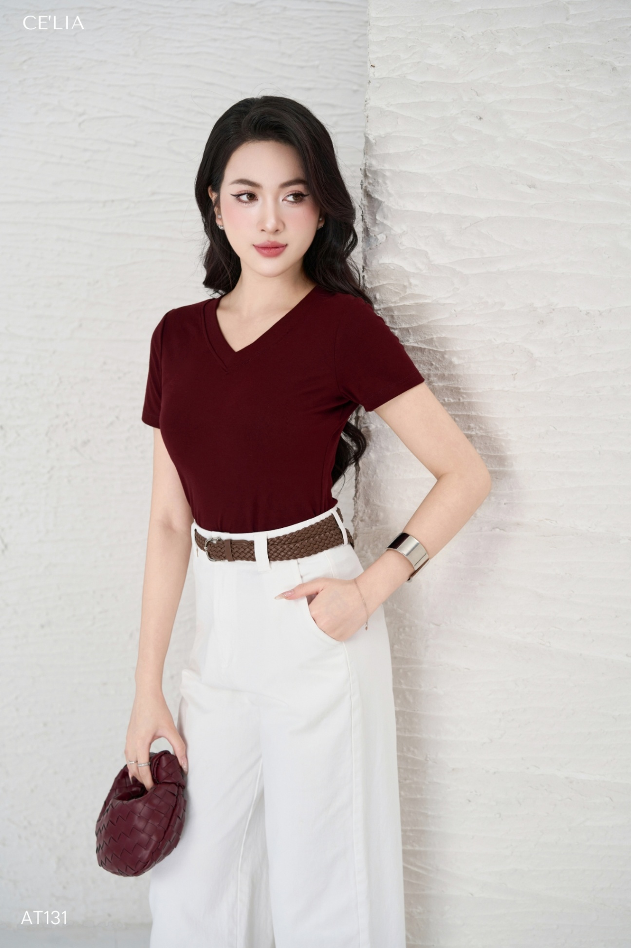 Áo thun cổ tim cơ bản 3318