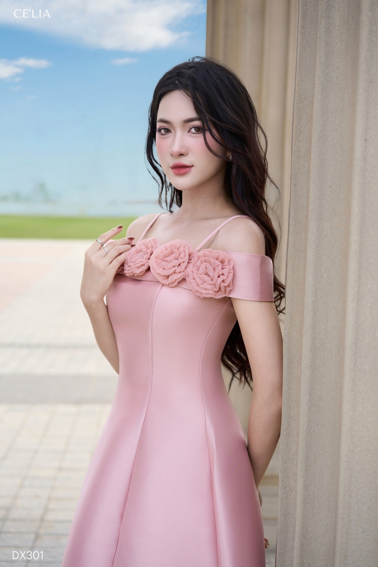Đầm 2 dây tafta đính hoa 297a