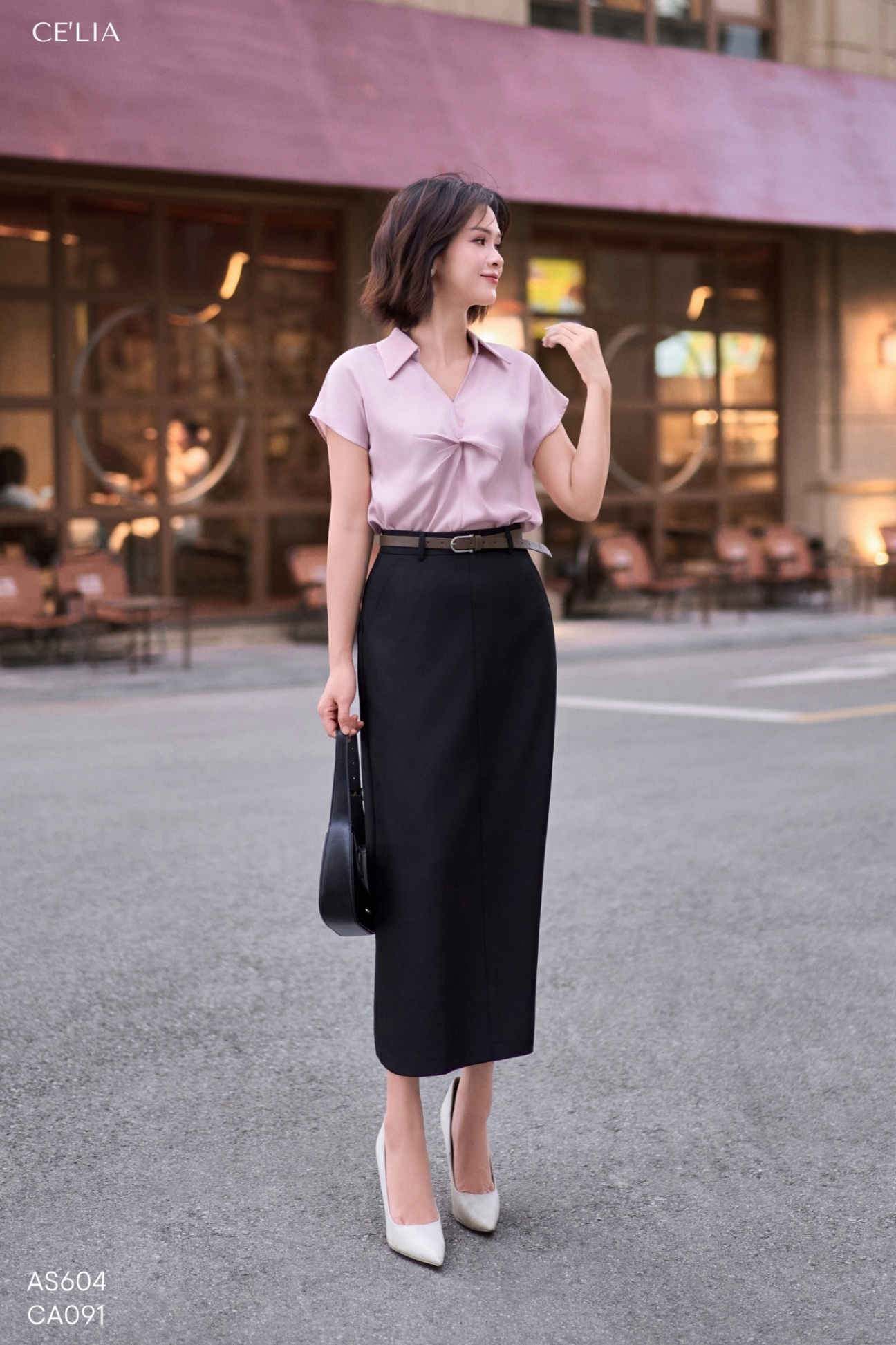 SM xoắn ngực cổ đức