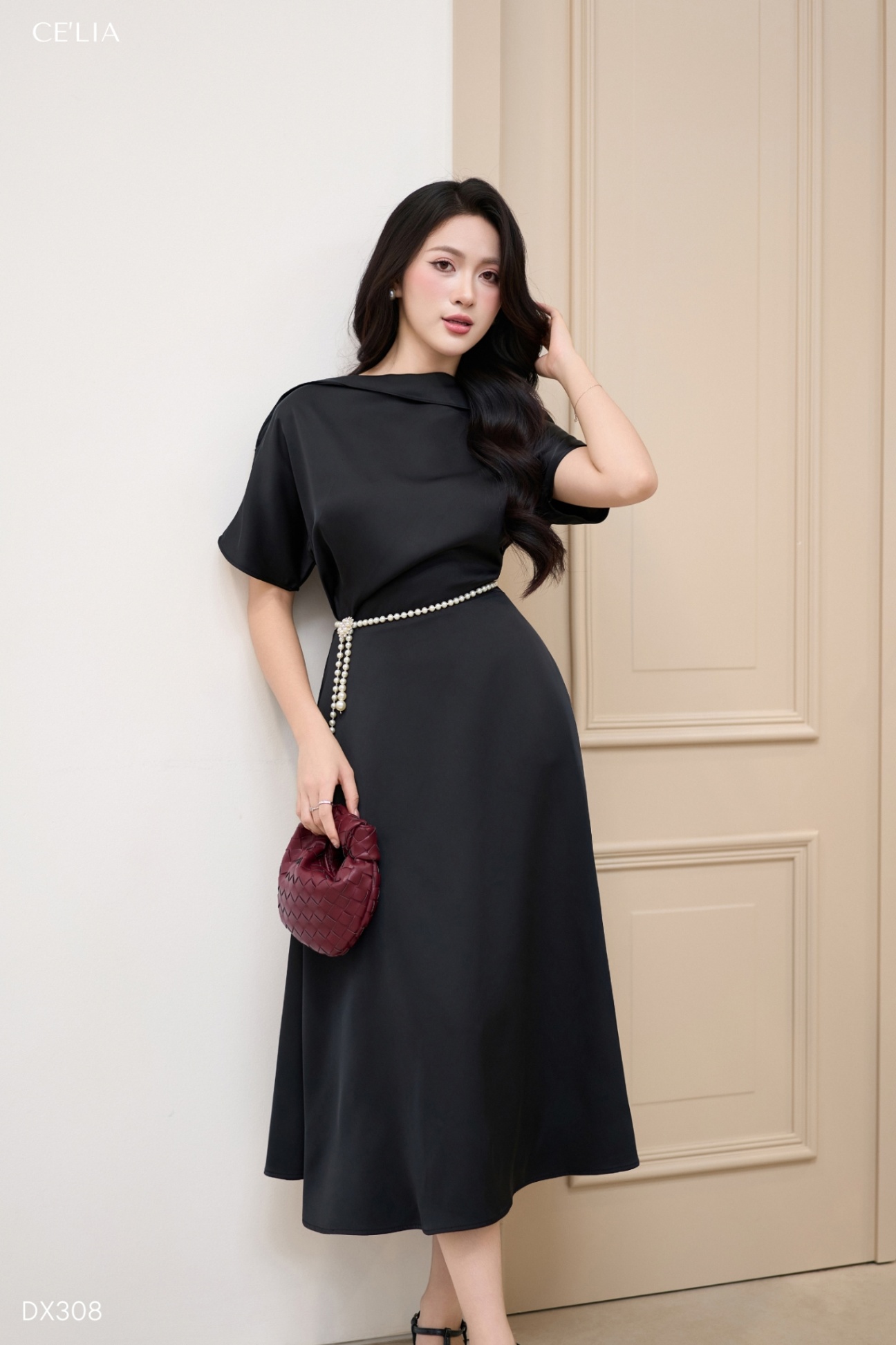 Đầm lụa bèo cổ