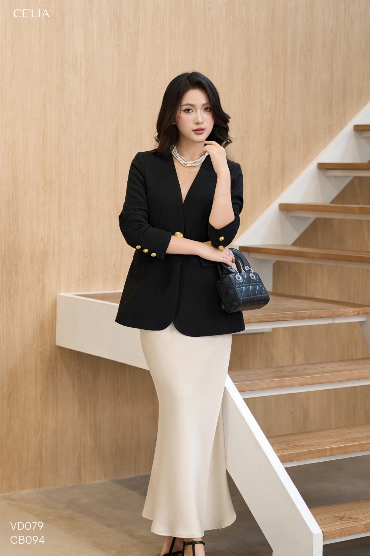 Blazer cổ trơn, 1 cúc đồng cao cấp