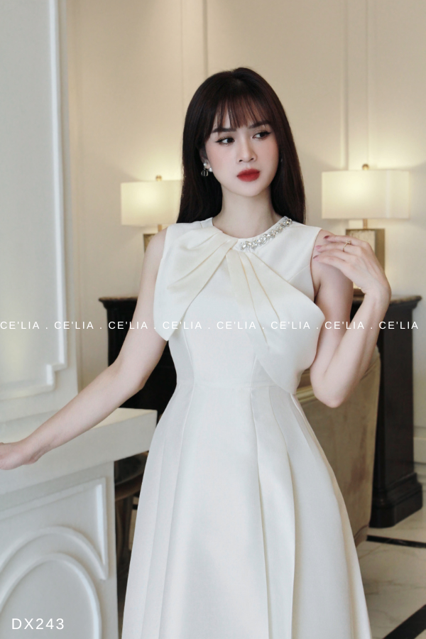 Đầm TAPTA cổ đá sát nách