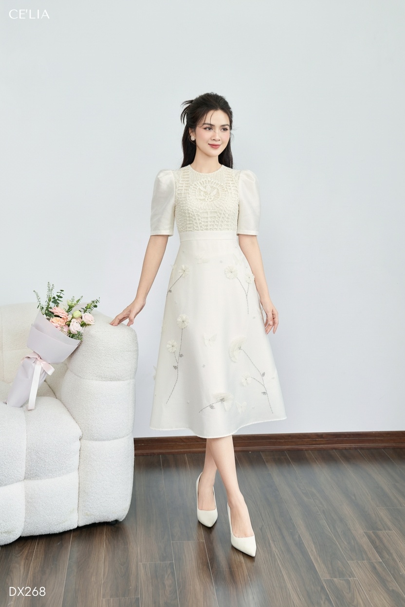 Đầm tafta đính họa tiết hoa ren