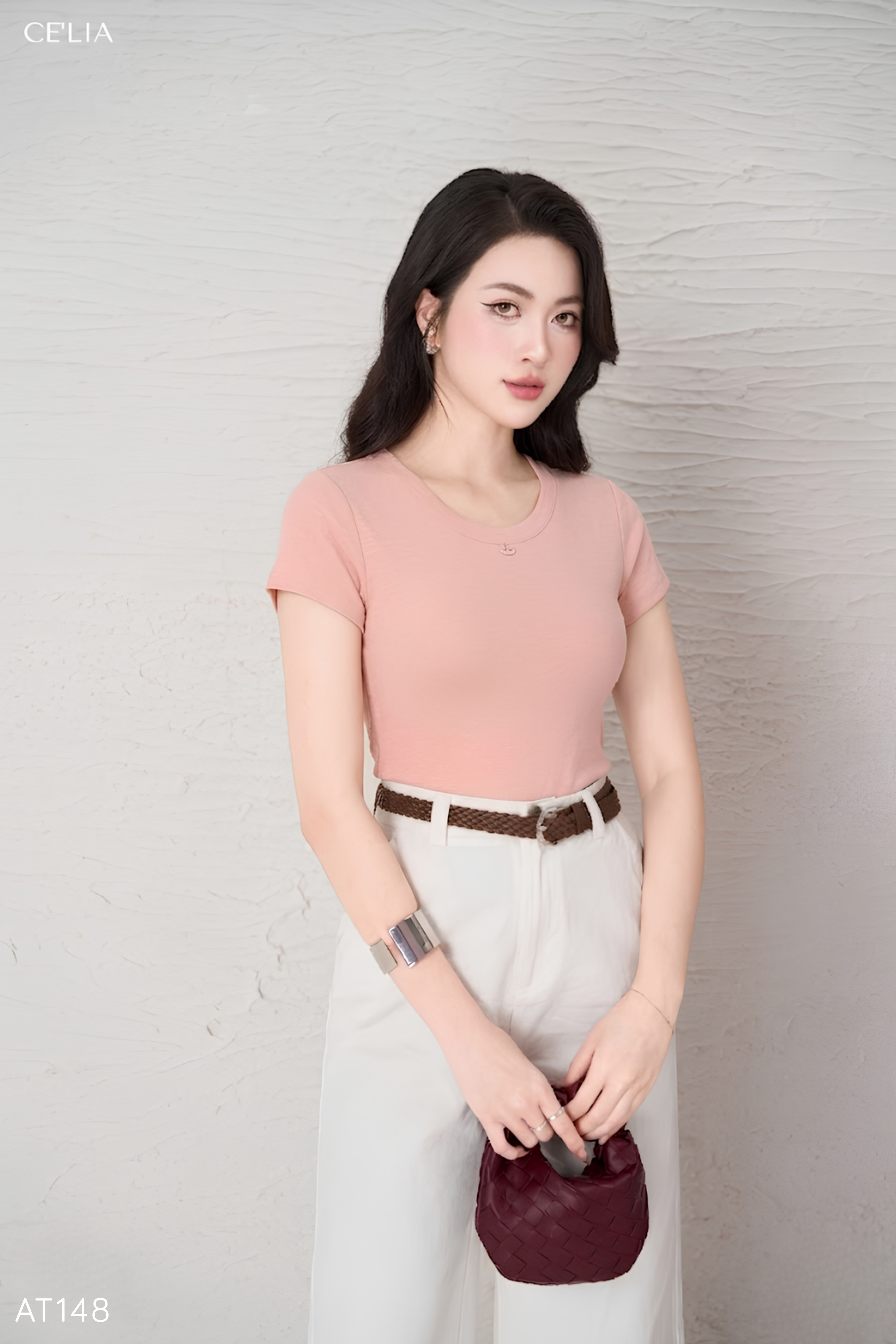 Áo thun cổ sâu 769