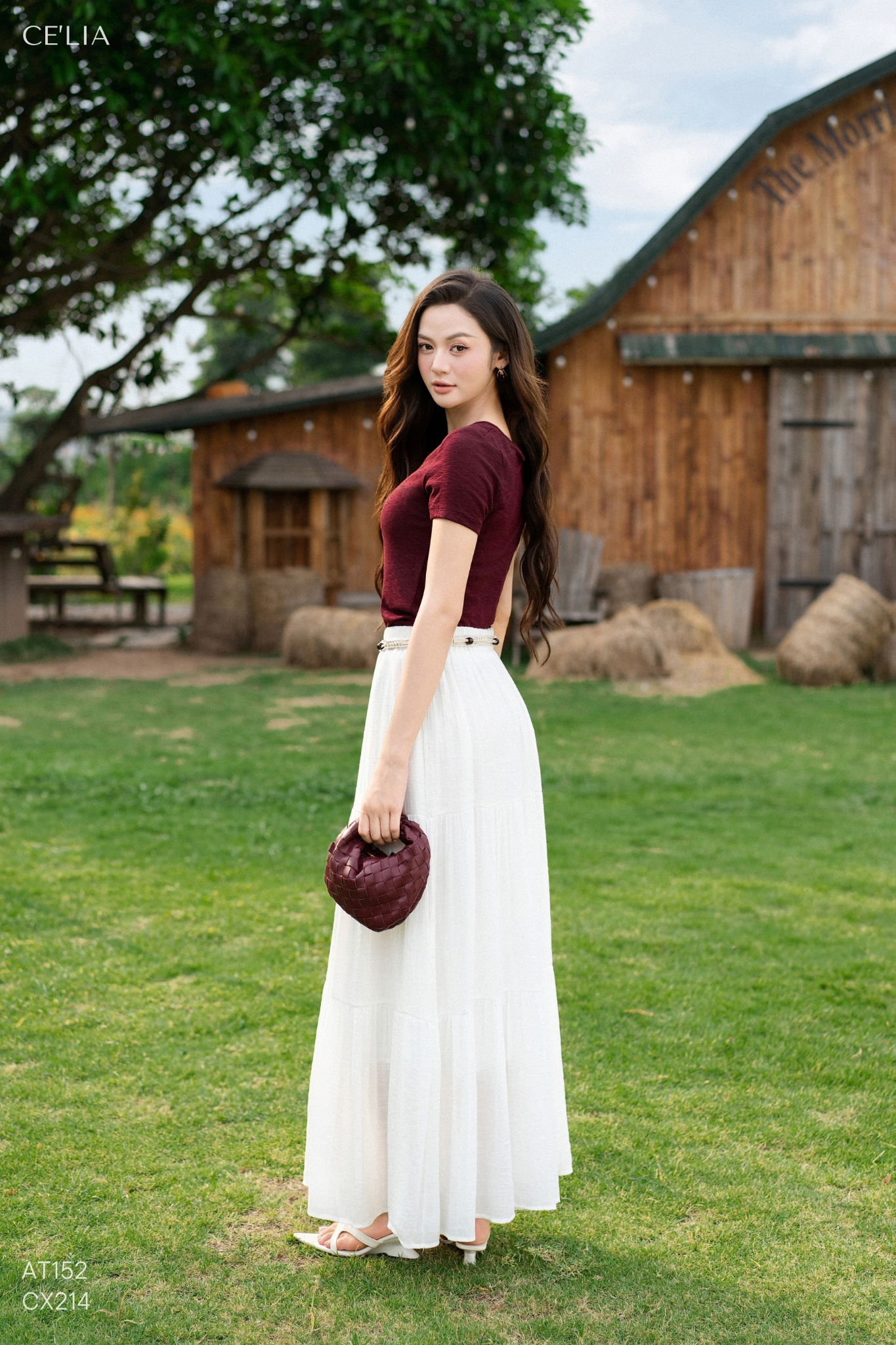 Chân váy maxi kèm đai gỗ