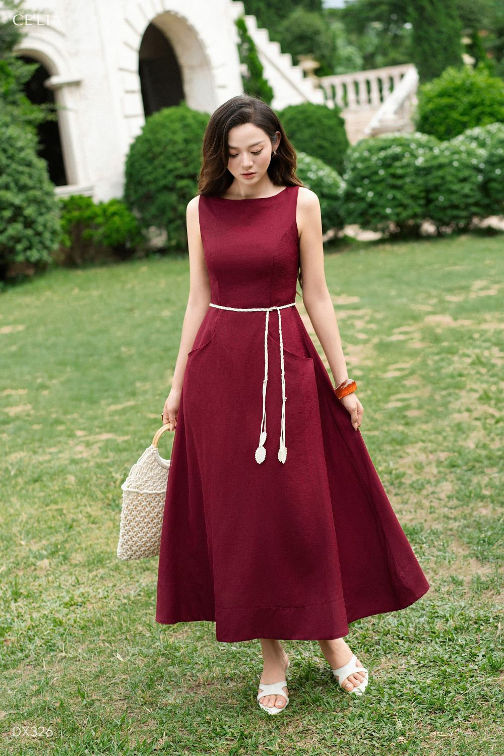 Đầm tơ maxi cổ điển kèm đai