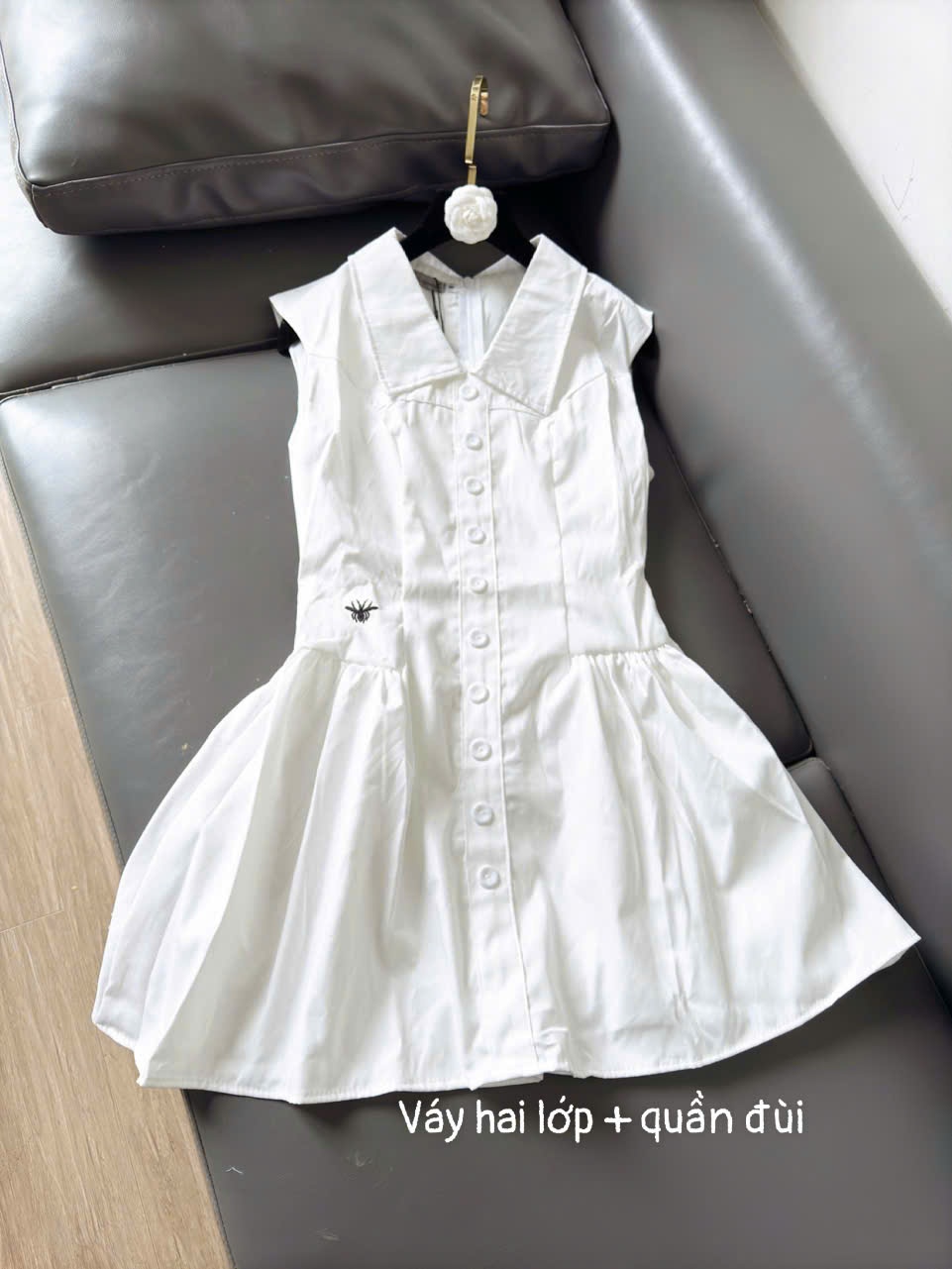 MĐ# VÁY TRẮNG THÊU DIOR