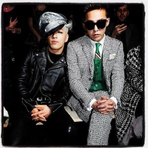 Street style cực chất của G-Dragon và Taeyang tại Paris Fashion Week