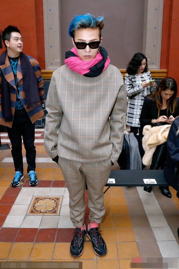 Street style cực chất của GDragon và Taeyang tại Paris Fashion Week
