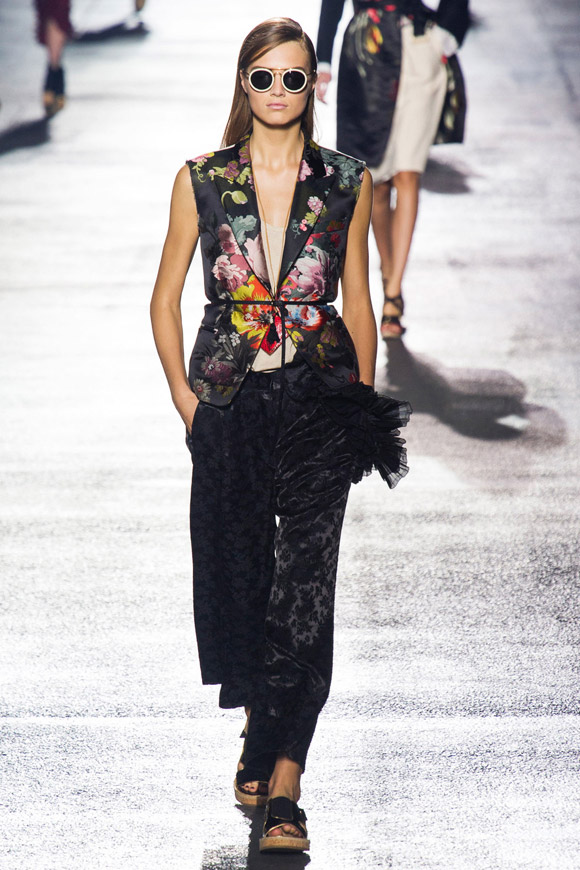 Cảm hứng hội họa tràn ngập sàn diễn Spring 2014